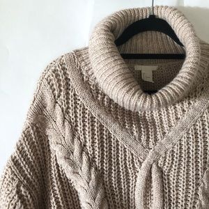 Balloon sleeve knitted sweater